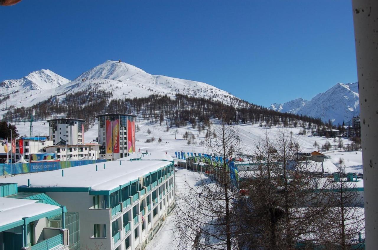 Chalet Weal Aparthotel Sestriere Exterior photo