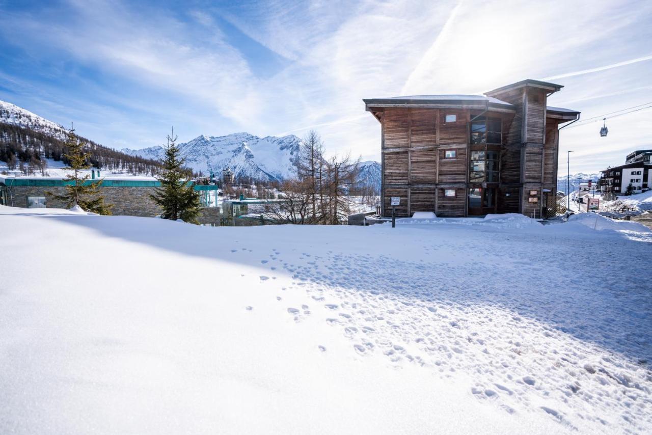 Chalet Weal Aparthotel Sestriere Exterior photo